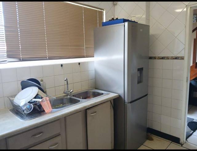 2 BEDROOM APARTMENT FOR SALE IN SASOLBURG EXT 2